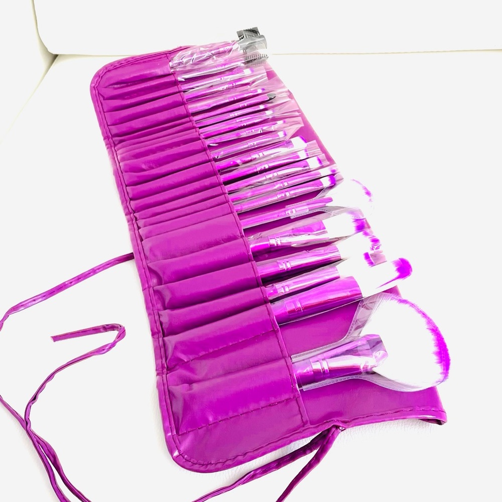 22 pc gorgeous makeup brushes with case